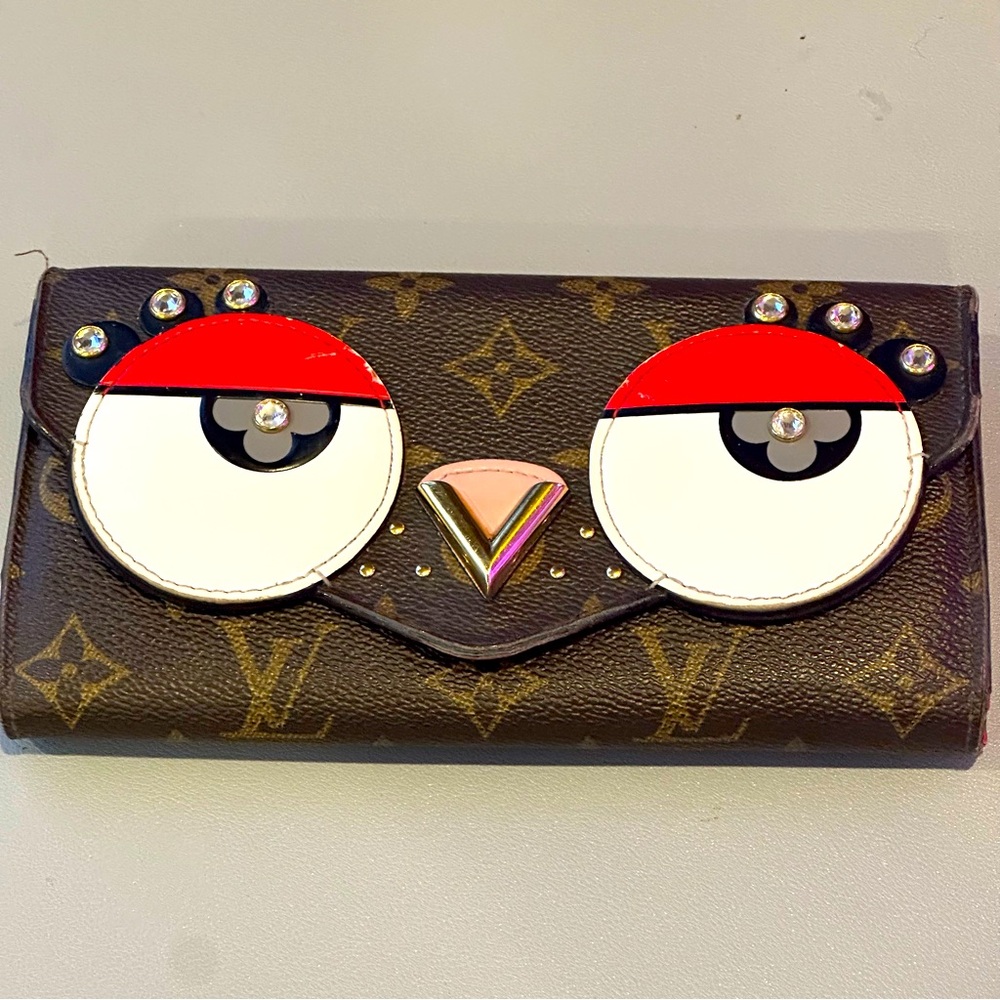 Louis Vuitton Sarah Wallet – Limited Edition Owl Bird – Monogram Canvas